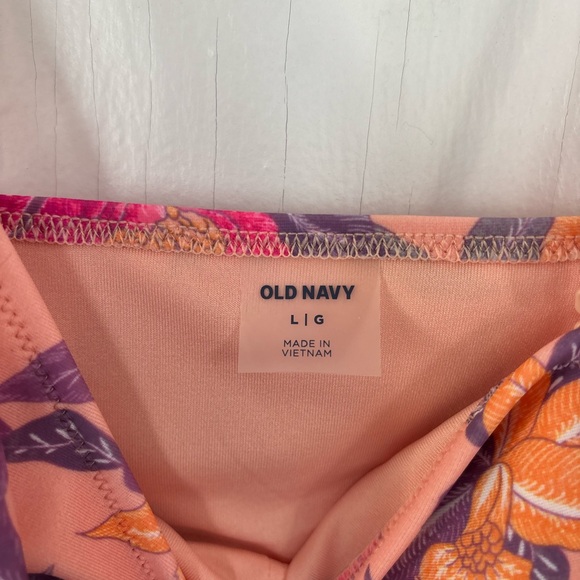 NWT Old Navy Asymmetrical Floral Bikini Top – Size Large - Picture 3 of 4